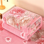 A Romantic, Comfortable, And Beautiful Snowflake Fleece Blanket with Peony Pattern That Is Beautiful And Timeless, Suitable for All Seasons